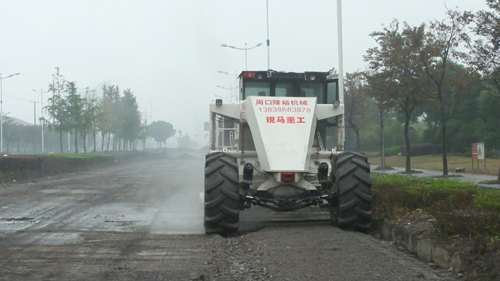 WR2300L，上海青浦大三渣路基冷再生