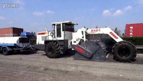 WR2300E，上海高速公路路基冷再生